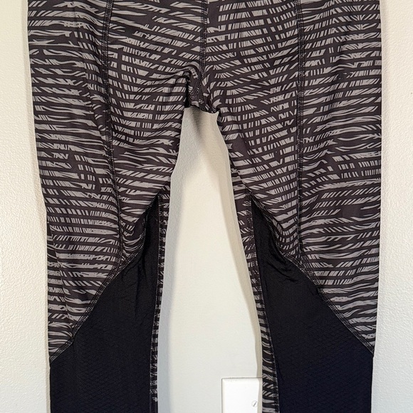 Lululemon Pace Rival Crop - Picture 2 of 7